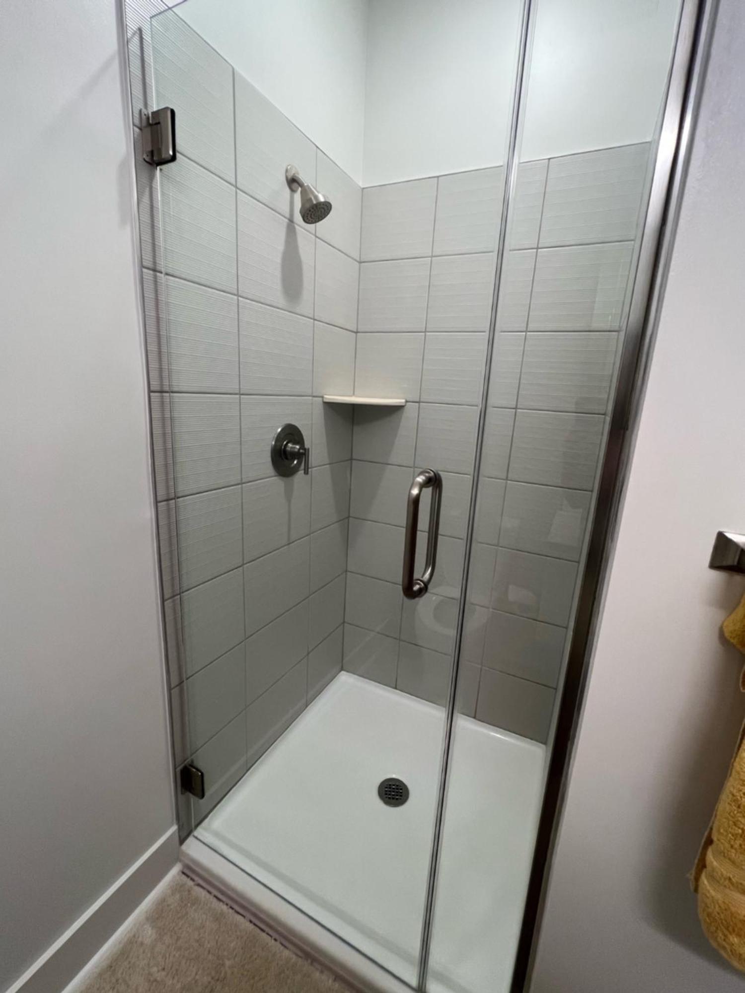 Studio Apartment, Queen Bed, Wifi, Kitchen, Washer & Dryer In Charlotte Kültér fotó